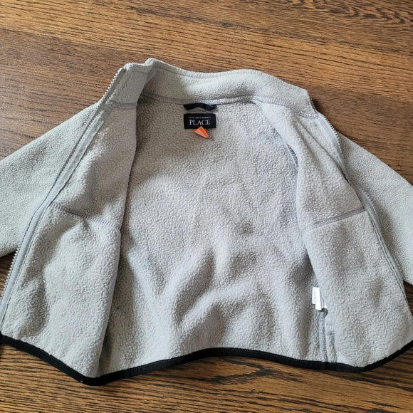 The Children’s Place Gray Fleece Zip Up Hooded Jacket Size 18-24 Months - Picture 4 of 7